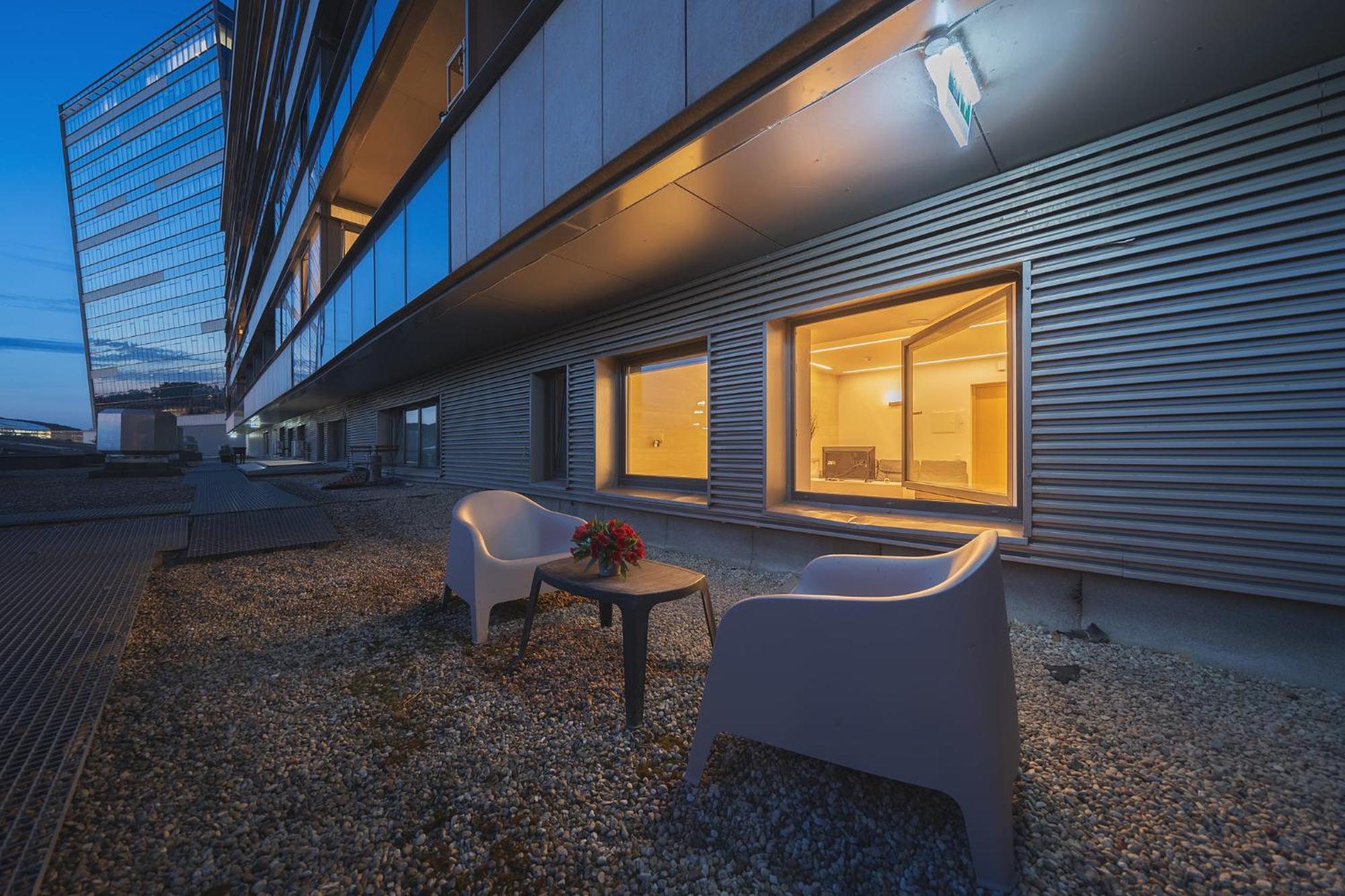 Gyneju Self Check-In Apartments VNO Esterno foto