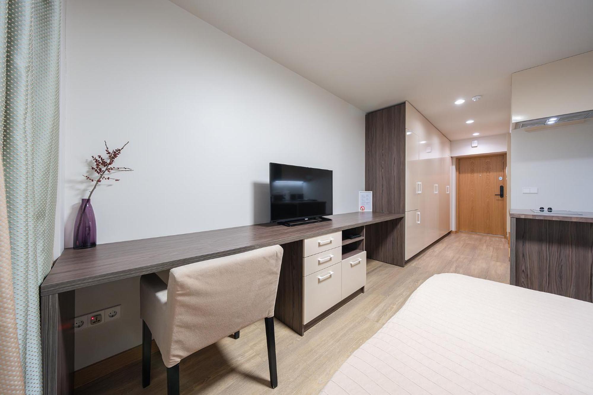 Gyneju Self Check-In Apartments VNO Esterno foto