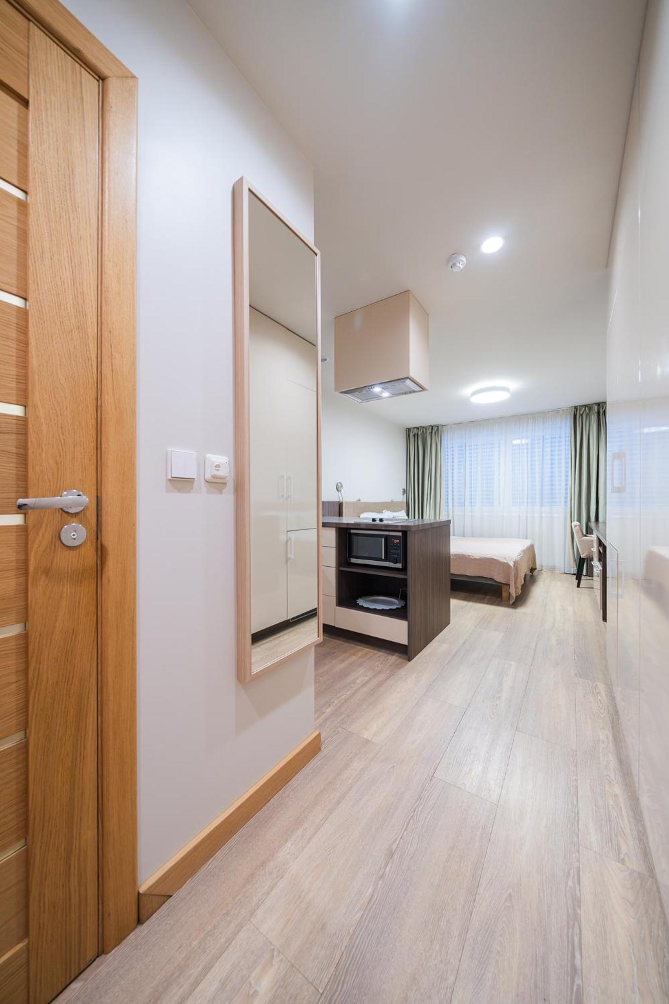 Gyneju Self Check-In Apartments VNO Esterno foto