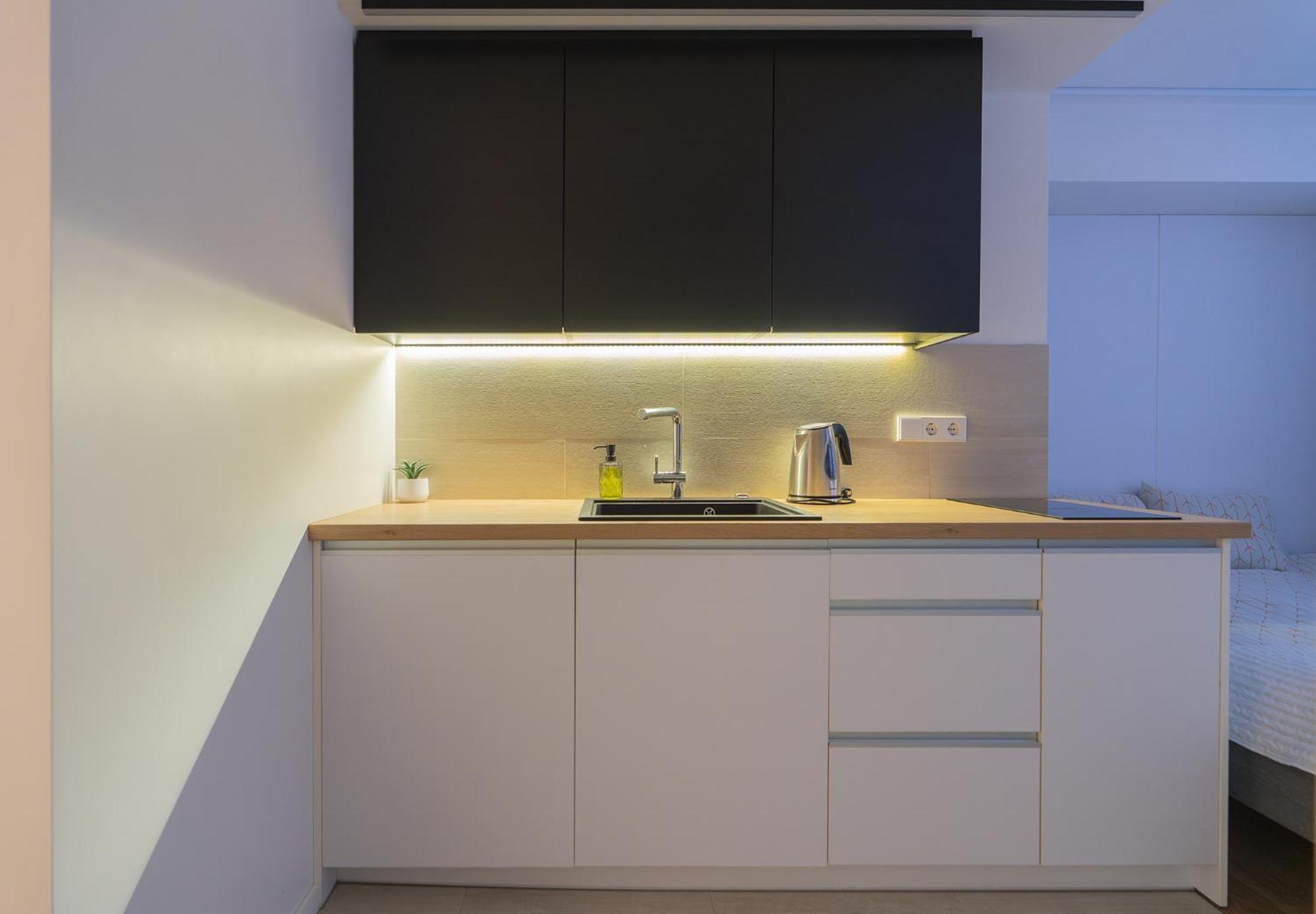 Gyneju Self Check-In Apartments VNO Esterno foto
